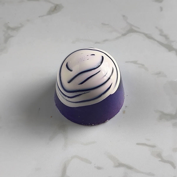 Blackcurrant bonbon