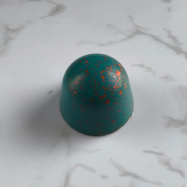 Crunchy Almond bonbon